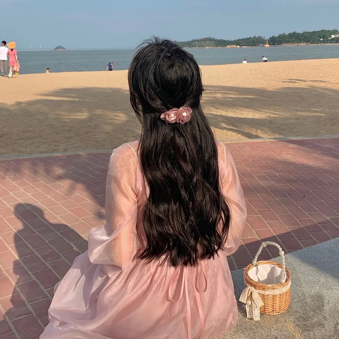 闪婚后，豪门千金不装了